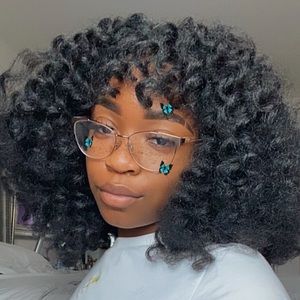 Meet your Posher, Cydni